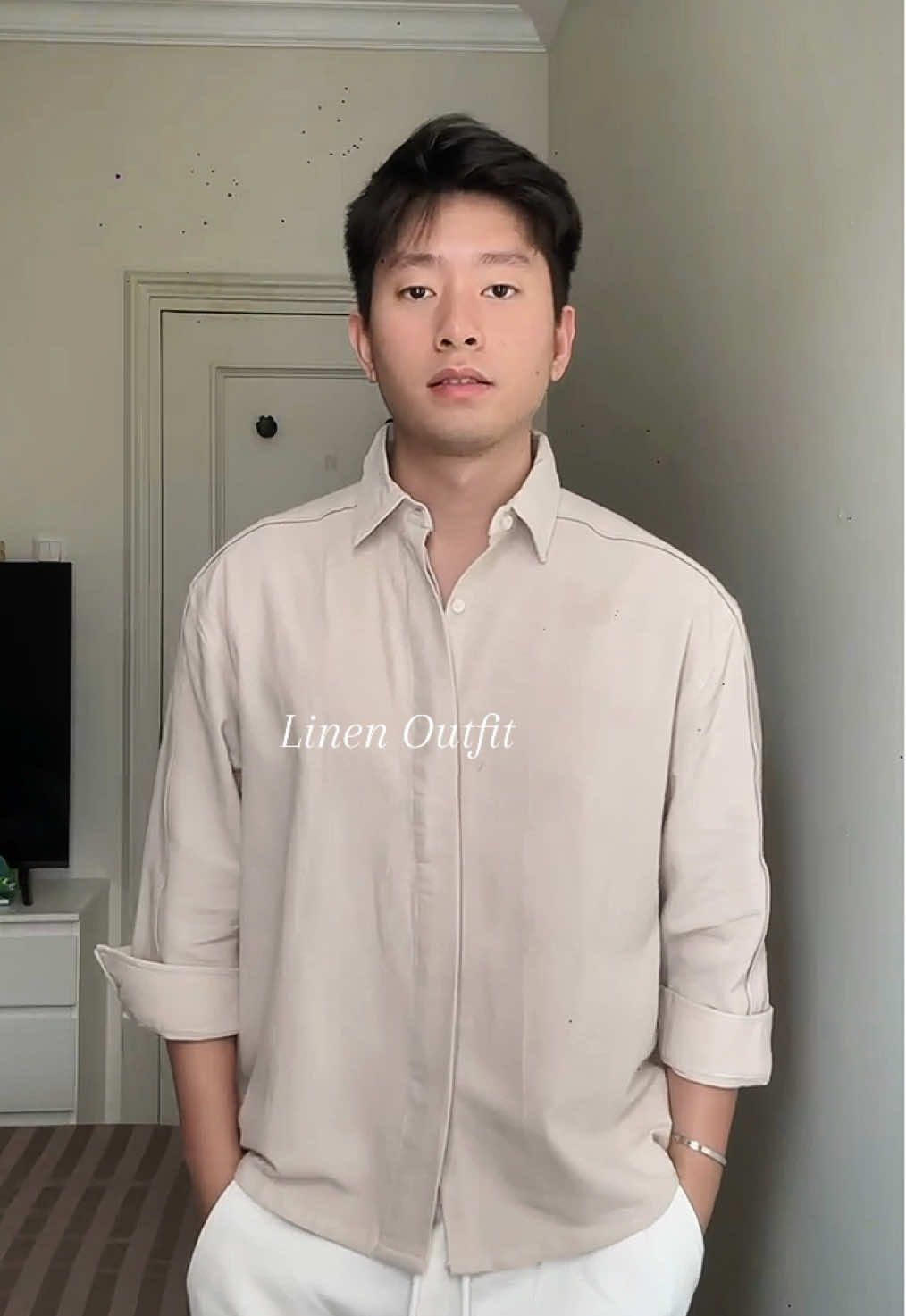 Cowok + Kemeja Linen = 📈 #kemejalinen #linen #linenshirt #kemejapria 