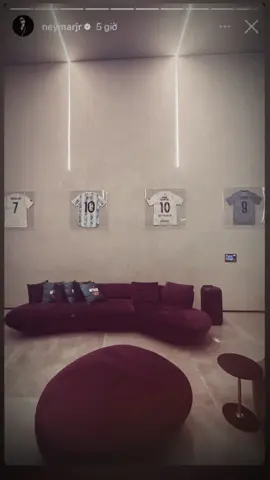 muốn ngồi chung mâm với bọn anh đâu có dễ đâu các em #neymar#messi#ronaldo#NJR#LM10#CR7#parati 