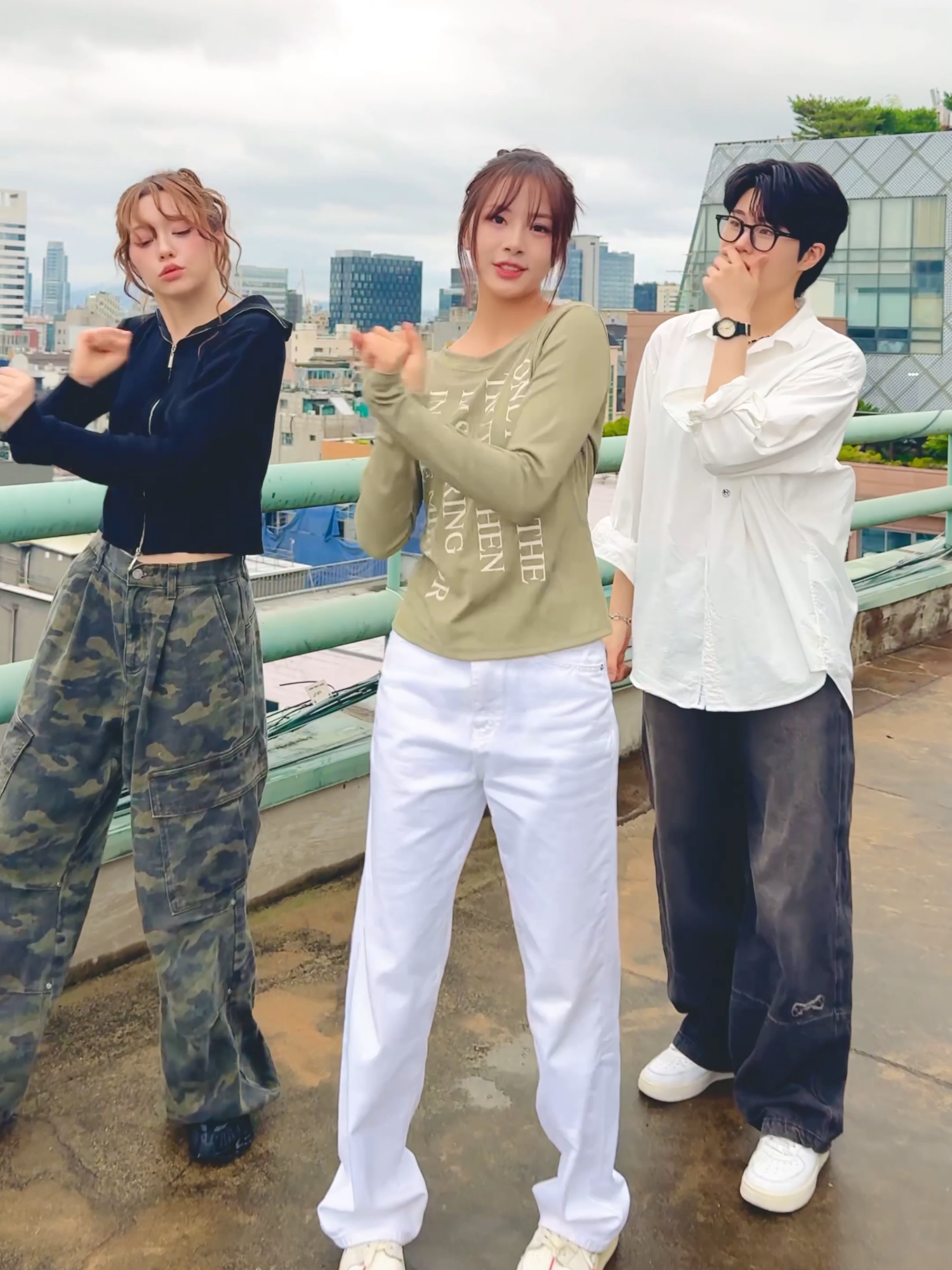 #Pookie 플러팅 ver. 💓 with #엄지훈남 🕺 #엄지윤 님과 함께한 #Pookie_Challenge ✌️✨ #FIFTYFIFTY #피프티피프티  #CHANELLEMOON #문샤넬 #HANA #하나 #푸키챌린지