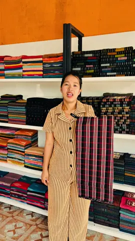 “ရိုးရာနဲ့ခေတ်မီဟန်ကို တစ်ထည်ထဲမှာပေါင်းထာတဲ့ လူမင်းပုဆိုး-ထူးခြားချင်သူတွေအတွက်ပဲ။”