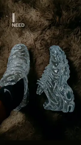 Clean🧊 #watershoes #water #shoes #fyp #foryou #TN #airmaxtn 