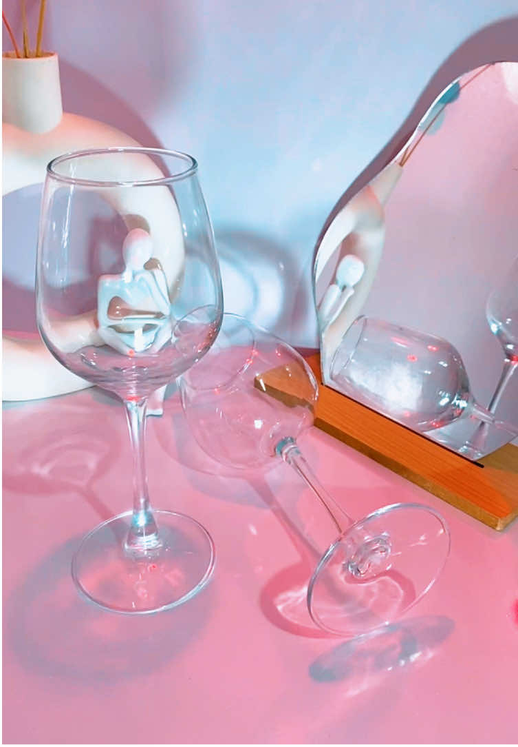 DELISOGA WINE GLASS perfect sa pasko at bagong taon 🥂 #deli #delisoga #deliglassware #wineglass #wineglasschallenege #wineglassgift #wineglassware #wineinthekitchen #wine #glassware #kitchenware #newyear #christmasgift 