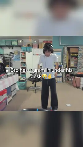 Why did bro laugh like that😭✌️ #fyp #foryoupage #twitch #streamer #clips 