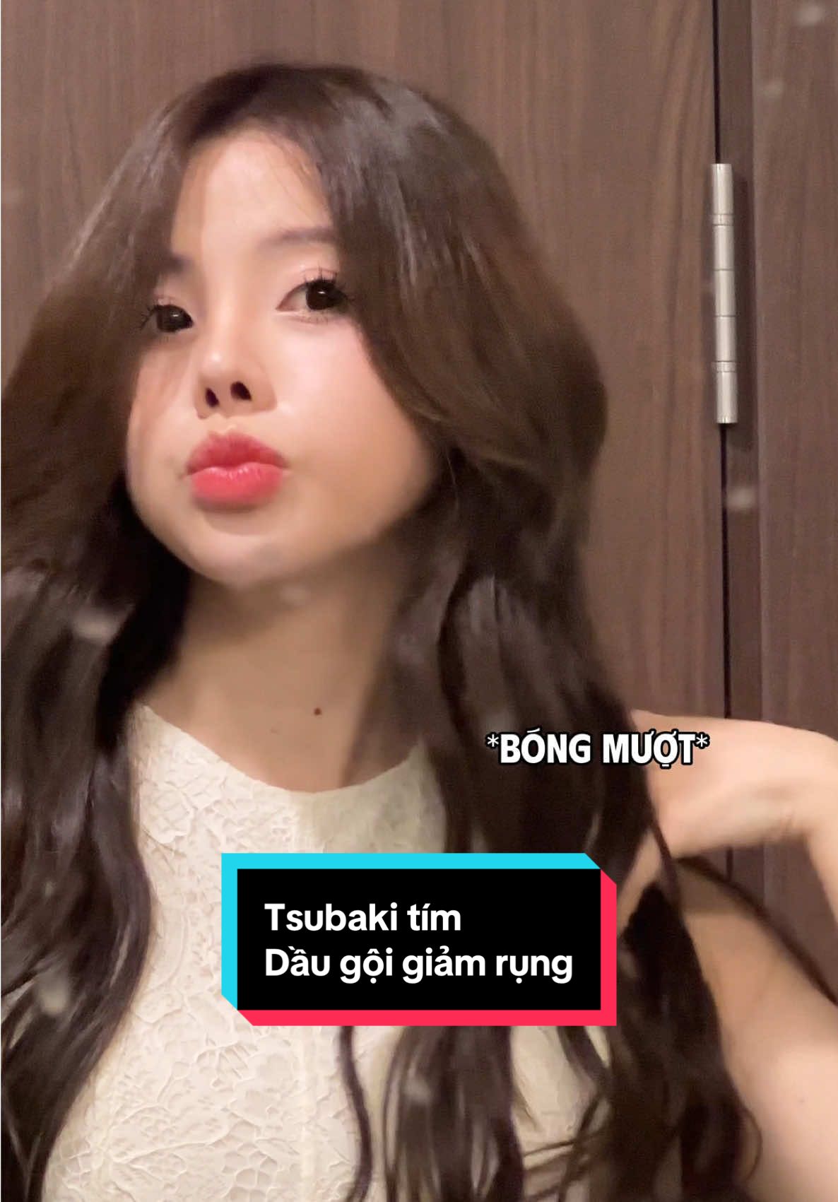 Bà nào hay bị rụng tóc như tôi thì thử em dầu gội Tsubaki bản tím này đi, okela lắm lun ó #Tsubaki #Phuchoihuton #Ngangayrung