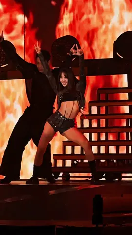 11.20.24 | @LISA Rockstar dance break 🔥⭐️ random dump from lisa fan meet last year because i miss watching her perform.  #LISA #BLACKPINK #blackpinklisa #lisafanmeetup_singapore #lisafanmeetupinasia2024 #rockstar #foryou #fyp #concert #CapCut 