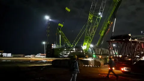 bongkar body crane sany SCC1350A-1 #SANY #crawlercrane #mobilecrane #zoomlion #fyp #morowali #operatorcrane 