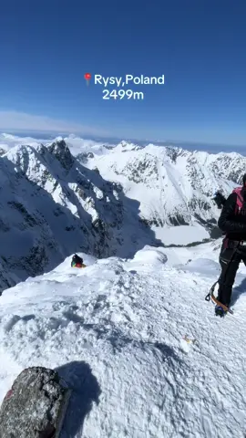 📍Rysy #poland #mountaineering #tatramountains #topofpoland #fyp 