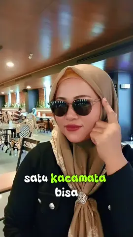 Kacamata Baca dan jalan Keren #kacamatabaca #kacamatabacaplus #kacamatabacadanjalan #kacamatabacaautofokus #kacamatajalandambaca 