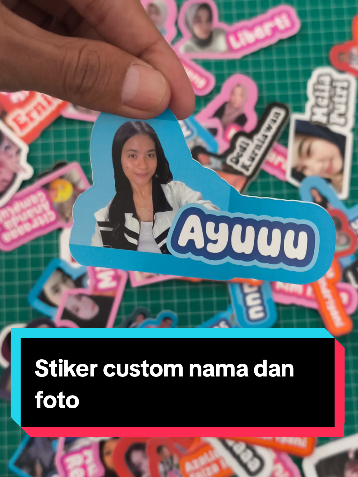 stiker custom nama dan foto ayang  #stikercustomnamadanfoto #stikercustomnama #stikercustom #fypシ゚viral🖤tiktok 