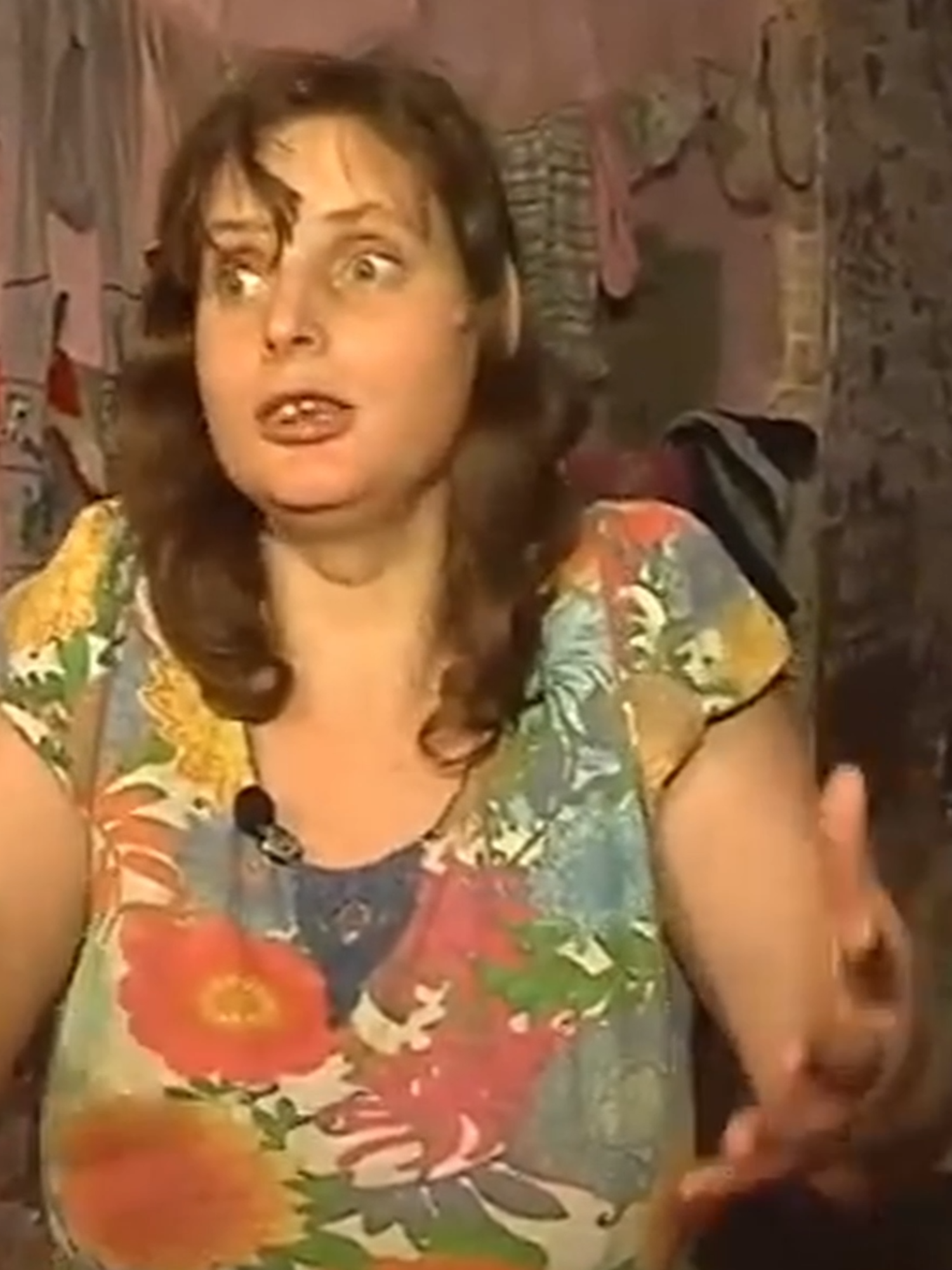 єсть тєлік, єсть духовка - ну я не знаю більше, шо нада дітям, шоб вони ідєально жили #мем #україна #стб