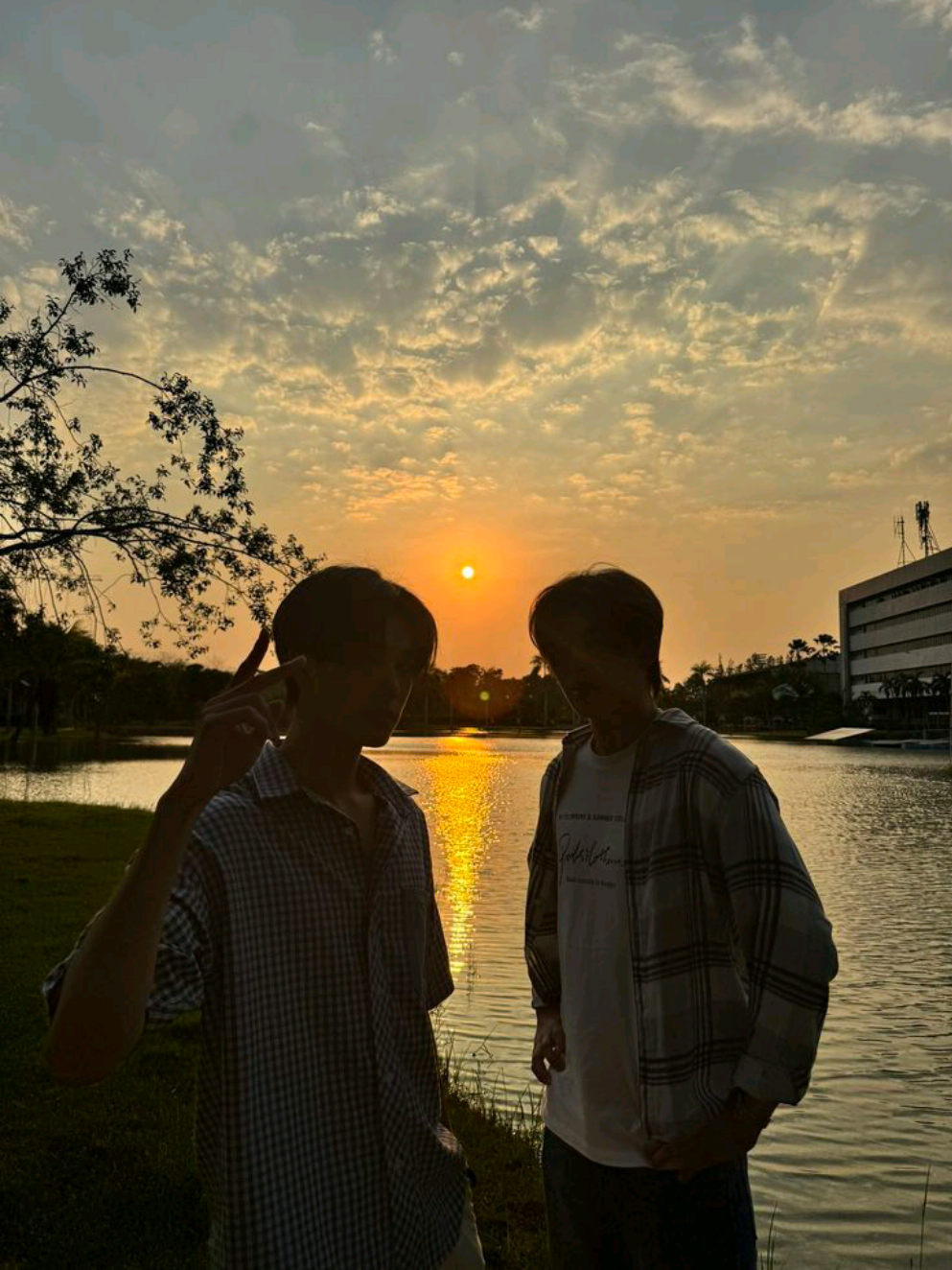 ” tình yêu vốn dĩ đến từ trái tim chứ không phải giới tính ” #pondphuwin #ppnaravit #phuwintang #takiy💫 #ycietა #qwngsh #pwtyn__ #fyp #viral id:@linvjn 