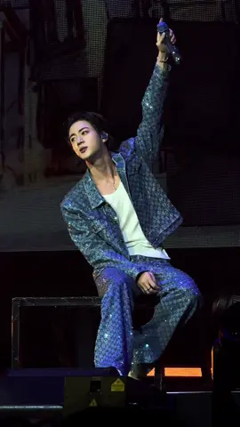 i love this song sm 😭😭😭 ##runseokjin_eptour##runjintour##runseokjineptour_anaheim##kimseokjin##bts##btsarmy@BTS 