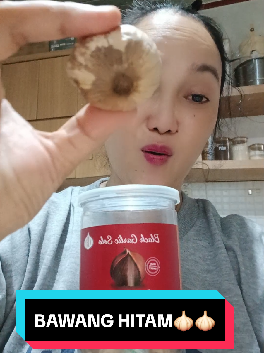 Bawang hitam black garlic hsd premium🧄🧄#blackgarlic #blackgarlicbawanghitam #reviewjujur #bawanglanang #bawangtunggal #fermentasi #lebihbaik #hsdblackgarlic#kolesterol #jantung #kanker #stoke #asamlambung #asamurat #peredarandarah #darahtinggi #kebaskebas  @hsd.idn 