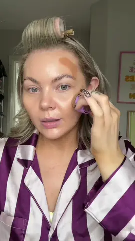 How I match my face to my fake tan! @Iconic Bronze is a fave!! #iconicbronze #makeup #faketan 