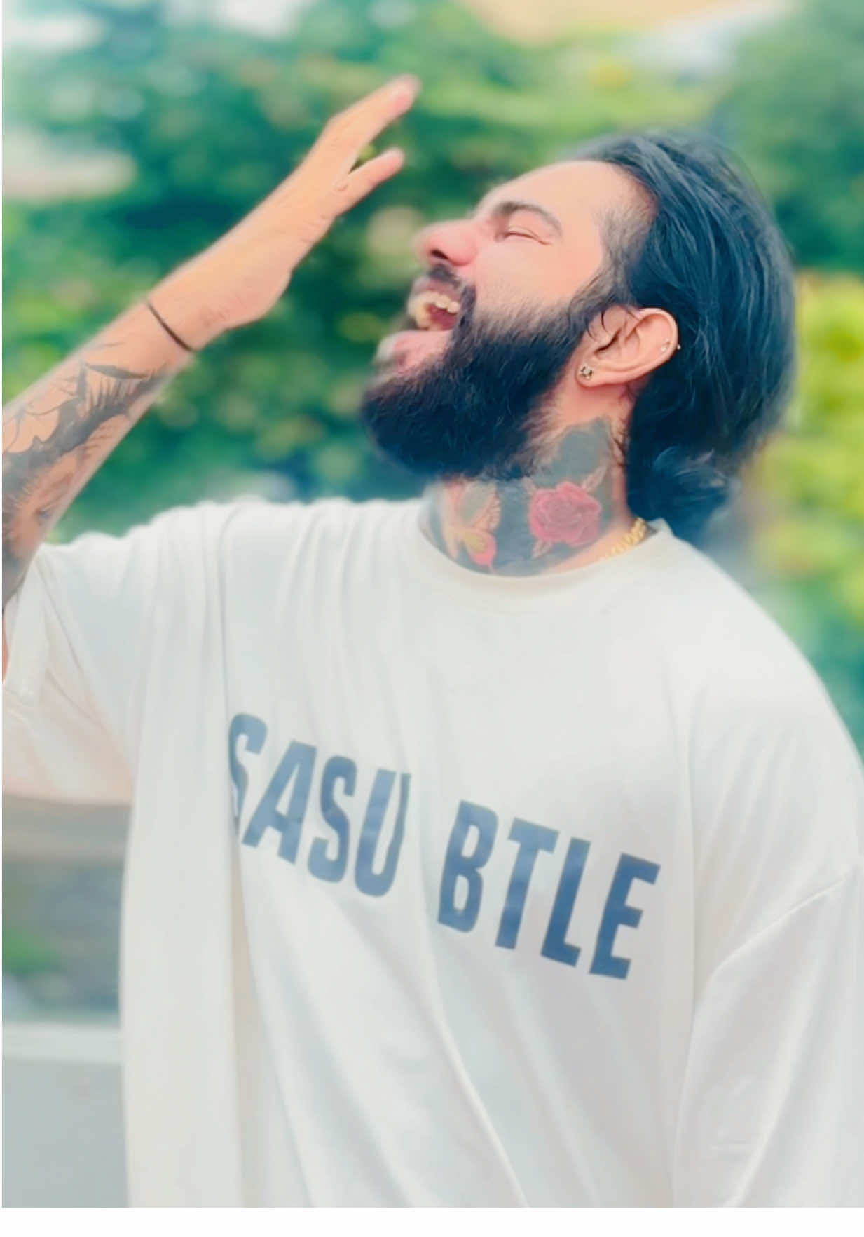 ආදරේ කියන්නෙ වි