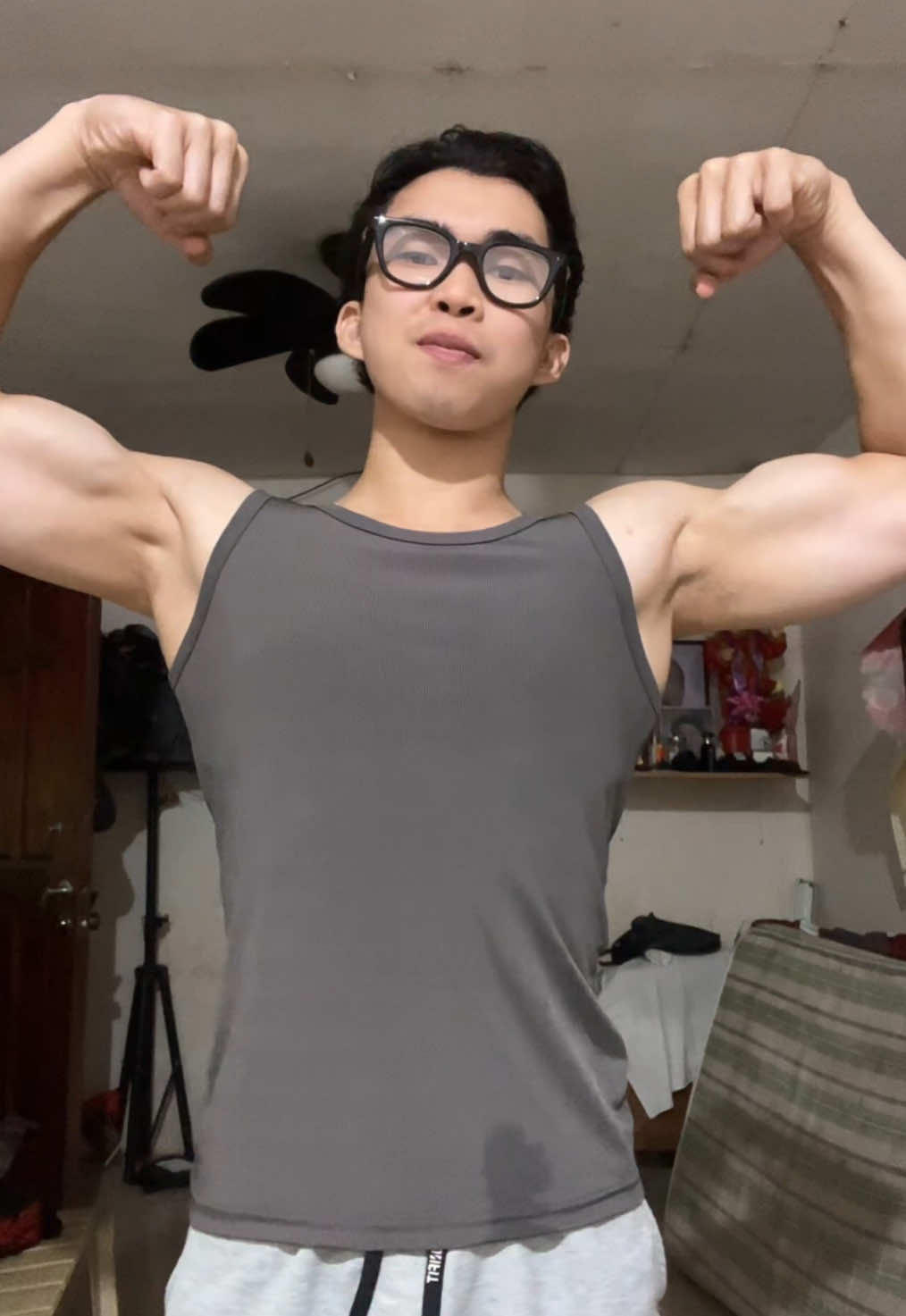 Sando everyday keep the doctors away?😅  #gymfits #tiktokfinds #centfinds #affordablefinds #gymmotivation 