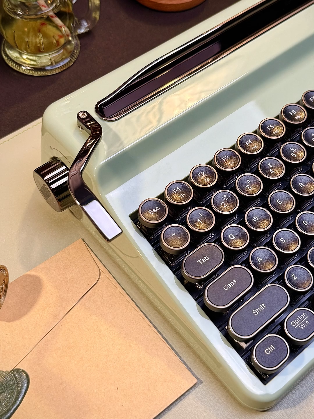 For writers, creators, and anyone who loves that clack-clack nostalgia... with zero compromises. ✍️ #yunzii #yunziikeyboard #yunziiQL75  #keyboard #fypシ #foryourpage #pink #desksetup #typewriterkeyboard #trend #pinksetup #techtok #cutecore🎀🦴🍮   #fypシ
