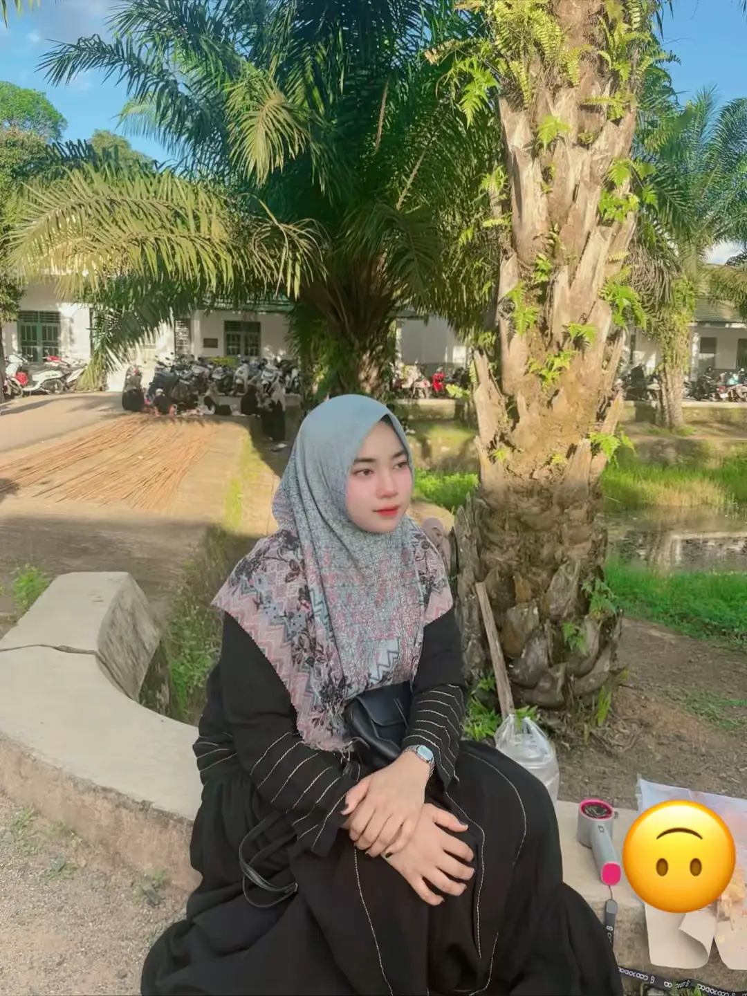 “Bahagia itu sederhana, Sesederhana kamu terseyum dan bersyukur dengan apa yg kamu punya “🌺 #fyp  #viral 