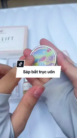 Sáp bắt trục uốn nhé mấy bà. Mùi thơm lắm #metulinhreview #xaykenhtiktok #xuhuong #uonmisieucong 