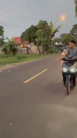 ijin tag mass @amir.vanreso  #vario150 #banyuatespusat #variomodifikasi #beranda  #penggunaring17  #variogank #stdporting 