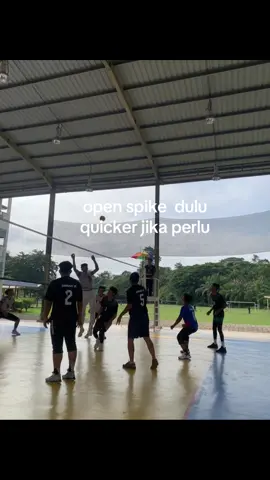 #volleyball #fyp #voliindonesia #quotes #foryou #anakvolly #storyvoli #voliasik #vollytarkam #afriadi_5 #atlet 