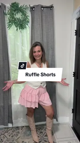 #shorts #summershorts #ruffles #shortsoutfit 