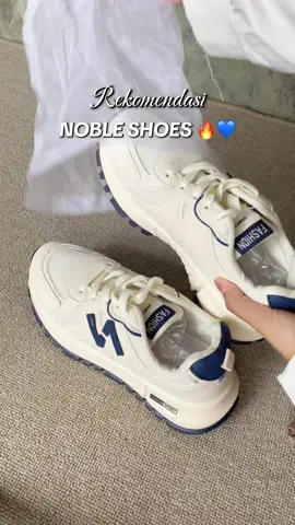 Rekomendasi Sneakers nyaman #sepatu #sepatuwanita #sneakers 