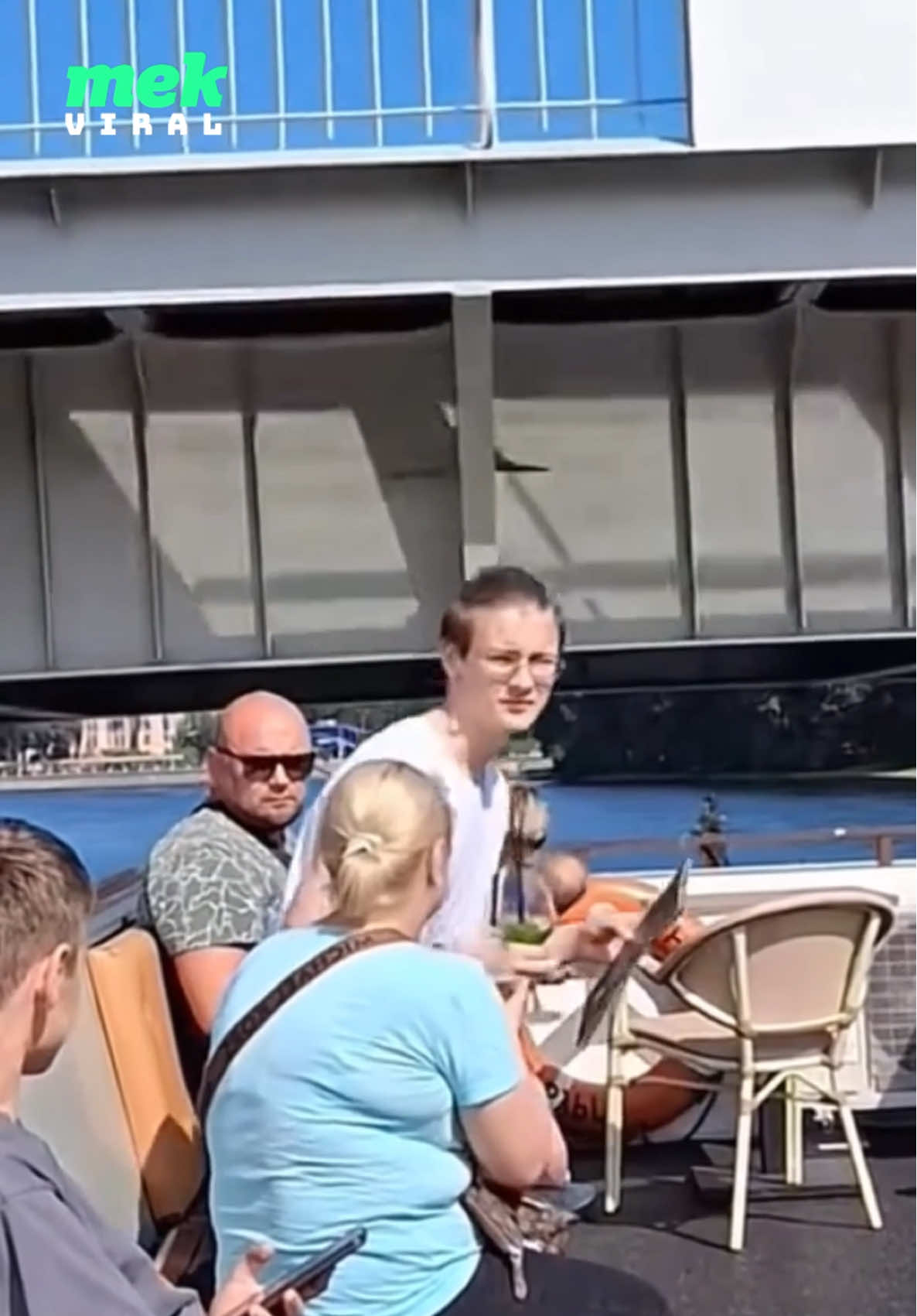 A man is calmly sitting on a boat as it cruises down a peaceful river. The boat approaches a low bridge, but the man doesn’t notice it coming.  Just as the boat is about to pass under, he suddenly stands up and bam! the low bridge smacks him right in the back, sending him stumbling. The moment is both shocking and hilarious, especially because it’s all caught on camera. A classic case of “look before you leap” or in this case, “look before you stand!” . . #BoatFail #BridgeHit #EpicFail #FunnyMoments #CaughtOnCamera #InstantRegret #StandUpFail #LowBridge #BoatLife #UnexpectedMoments #ViralVideo #fy #explore #fyp #viral #trending #mekviral