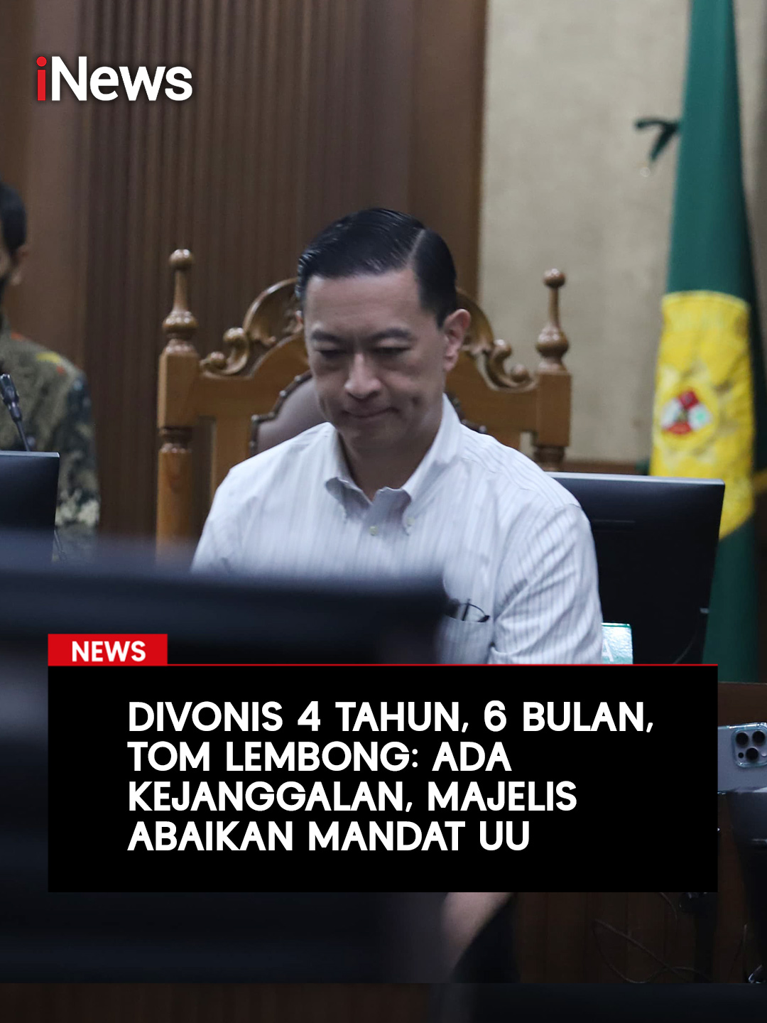 Eks Menteri Perdagangan Thomas Trikasih Lembong atau Tom Lembong dijatuhi vonis 4,5 tahun penjara oleh majelis hakim pada Jumat (18/7/2025). Ia pun menilai bahwa vonis tersebut janggal. Menurut Tom Lembong, para hakim mengabaikan wewenangnya sebagai Menteri Perdagangan saat itu. Sebab, seorang menteri memiliki hak dalam mengatur tata kelola perdagangan. Baca selengkapnya hanya di  https://www.inews.id/news/nasional/tom-lembong-ungkap-ada-kejanggalan-usai-divonis-45-tahun-penjara #iNews #TomLembong #VonisTomLembong