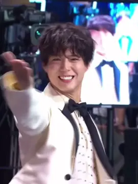 pemenang popularity award😍🔥 #bluedragonawards2025 #bluedragonseriesawards #parkbogum #iu #hyeri #leejunhyuk