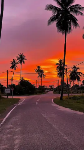 Sunset view dari kuala besut,besut,terengganu,malaysia,planet bumi 