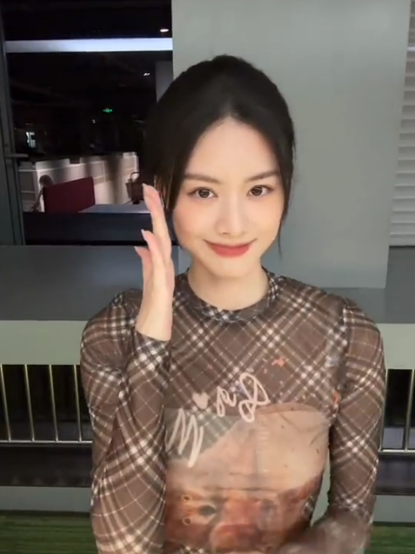 Zhao XiXi on Douyin #zhaoxixi赵夕汐 #zhaoxixi  #赵夕汐 #trieutichtich   #fypシ #fyp #viral #dancechallenge #bubblegum #dance  #chinesedrama #cdrama #dramachina #dracin #dramatiktok #douyin #chinesemovie  #newdrama  #chineseactress #drama  #dramarecommendation #rednote  #rednote小红书 