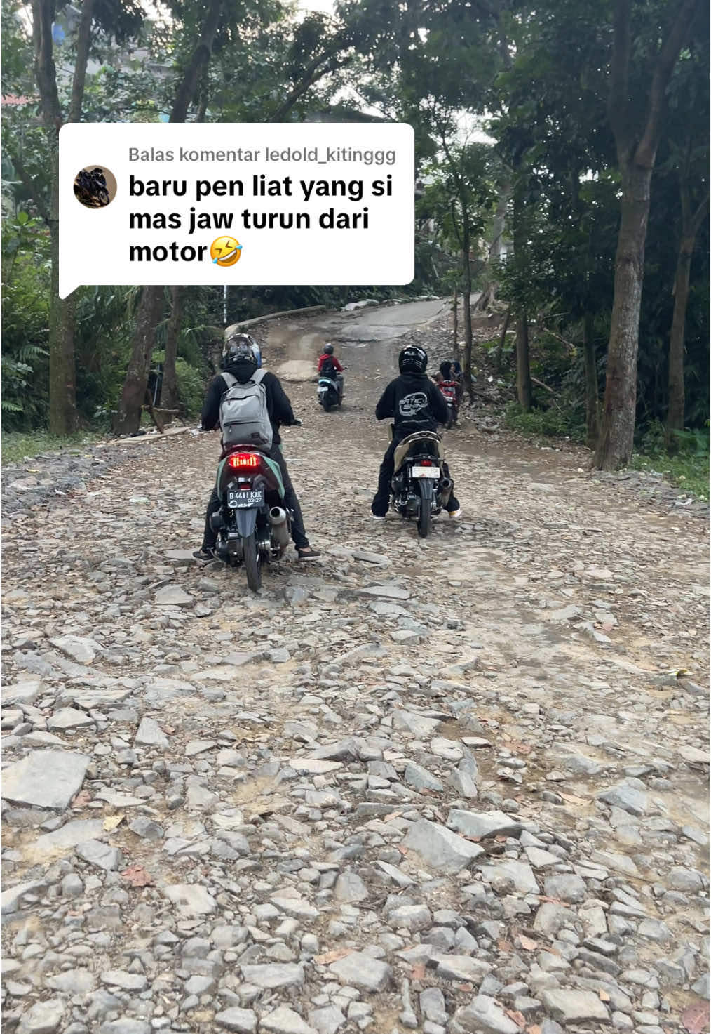 Membalas @ledold_kitinggg nih begini haha #tanjakanextreem #jalanrusak #ring17style 