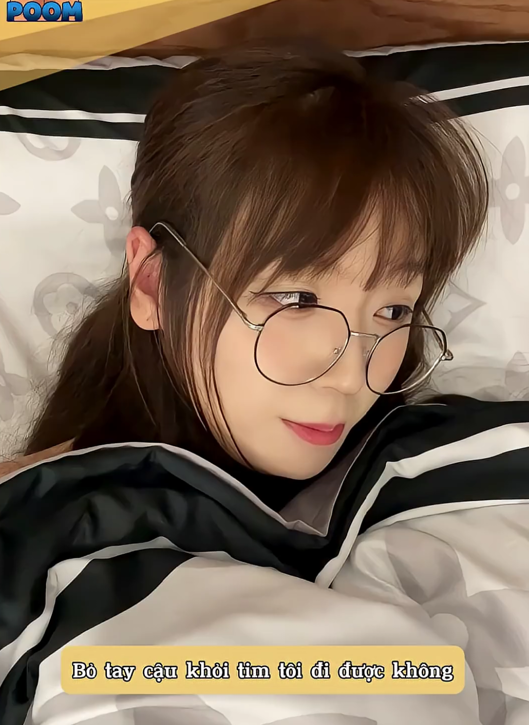 #funny #POOM #review #xuhuong Anh chỉ muốn biết em còn yêu anh không thôi 🤣🤣