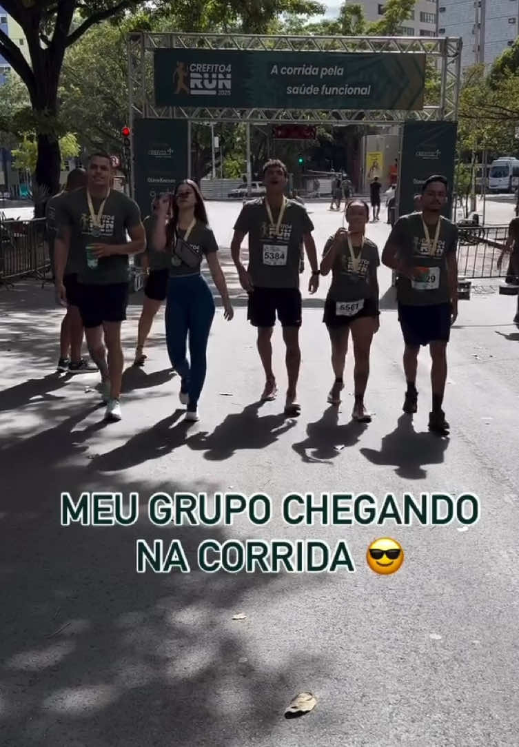 Não da pra saber quem é o pior 😂😂 Marca aqui seu amigo corredor ✅ #corrida #corredor #meme #videosengracados #crefito4 #fisioterapia #fisioterapeuta #treino #saude #ᴇxᴘʟᴏʀᴀʀ #fyp 