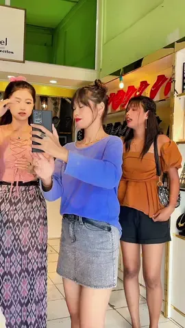 ကာစတန်မာဆားဗစ်#🤣🤣🤣 #ထောက်ကြန့်လမ်းဆုံinternationalfancyဆိုင် #ရွှေရောင်အလှတရားတွေရေးခြယ်ပေးမယ့်ရွှေရေးခြယ် @Ÿõõñ Mï Mï Tĥëiñț💃♥💃 @shwe yay chel (ရွှေရေးခြယ်) 