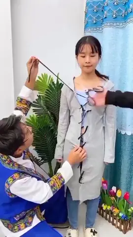 ✨ Pince à bouton pression – L’outil indispensable pour vos créations maison ! Facile à utiliser, cette pince vous permet de fixer des boutons pression en quelques secondes sur vos vêtements, sacs, tissus, couches lavables et bien plus encore. Parfaite pour les passionnés de couture, de DIY et de personnalisation textile ! ✅ Précise, rapide et sans effort ✅ Idéale pour le cuir, le tissu et le plastique ✅ Livrée avec des boutons pression pour démarrer tout de suite 🎯 Commandez maintenant pour seulement 10 000F et libérez votre créativité ! 🛒 Cliquez sur COMMANDER MAINTENANT pour passer votre commande ! #tiktokcôtedivoire225🇨🇮 