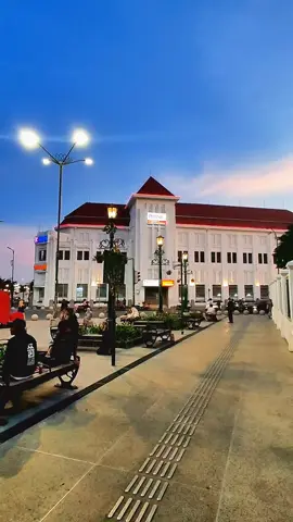 Jogja mengajarkan bahwa pulang bukan soal tempat, tapi suasana yang bikin hati tenang. Yuk agendakan trip liburan di jogja bersama kami. ✅ SEWA MOBIL + DRIVER JOGJA ✅ PAKET WISATA JOGJA ✅ PRIVATE TRIP ✅ SOLO TRIP ☎️ 08987774727 Semoga bermanfaat. See You di Jogja 🙏😁 #sewamobiljogja #liburanjogja #wisatajogja #nolkmjogja  #citytourjogja #jogja #paketwisatajogja