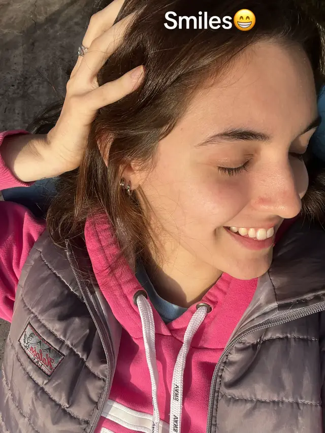 Hace un año subí un video igual, y aunque este año no ha sido bueno, encontré smiles para subir😊