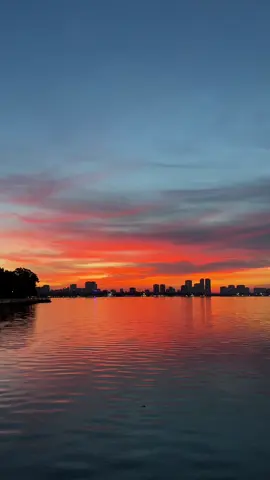 Tey Lake / 18.07.25 / ✨✨ có ai hôm nay bỏ lỡ khung cảnh tuyệt đẹp này không. #dizhxuan #hoanghon #hotay #sunset #hanoi #chill 