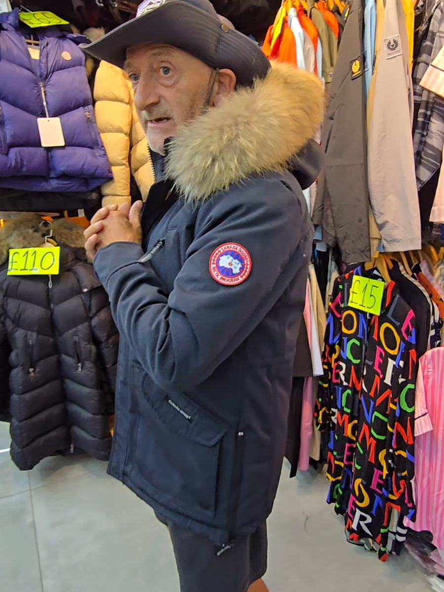 new designer coats ready for the winter.get the badge in.  @dejavusportswear  #fashion #coat #getthebadgein  #donny_knight #fyp 