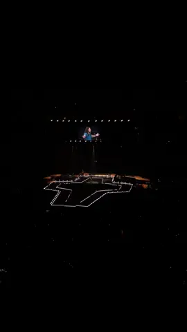 17,000 people worshiping our Lord and Savior together. What an incredible experience. Thank you Lord. @Brandon Lake #fyp #brandonlake #Godisgood #Jesuslovesyou #Jesusisking #fypシ 