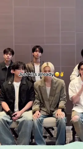 Another changlix sign 🫩🫩 #fy #fyp #changlix #straykids 