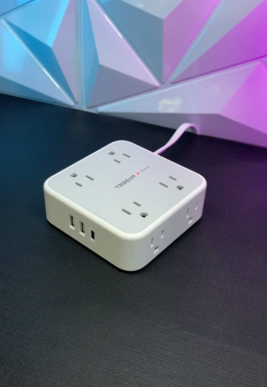 TESSAN Power Strip. Bukod sa madaming outlet ay dapat kahit sa extension palang safe na yung device na isasaksak mo. #powerstrip #extensioncord #tessanpowerstrip #walloutlet #wfhessentials #desksetup