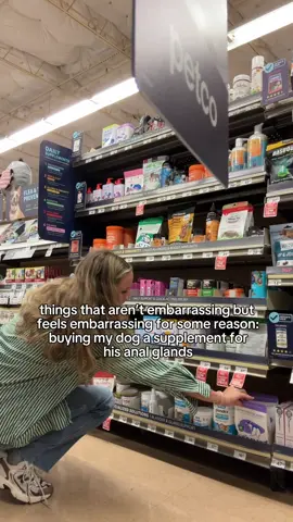 trying to check out making sure everyone doesn’t see what I’m buying 🤭 @Petco #dogsupplements #doghealth 