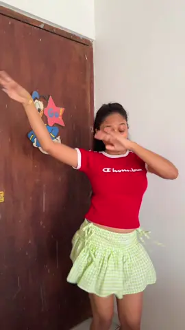 🦎🤷🏻‍♀️ #kavisha🐽 #fypage #trend #fypシ゚viral #dance #fyp #song 