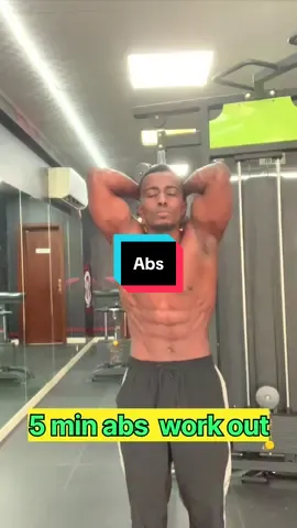 Isku day inaad sameyso 3 ilaa 4 qaybood midkiiba #abs #isadkee #isadkeewaaye 