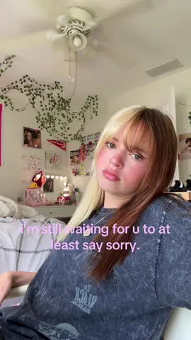 mood rn. #hi #pls #sorry #imsorry #waiting 
