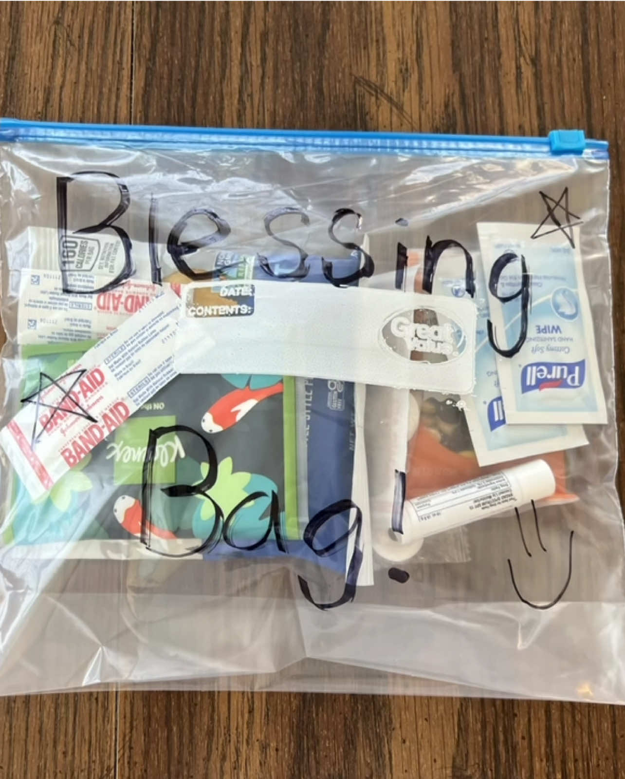 Something fun & rewarding YOU can do this weekend is create Blessing Bags for those less fortunate.  Putting together a Blessing Bag is very simple! All it takes is a gallon-sized plastic bag & various necessities that can bless someone less fortunate.  You can find these items around your house or purchase them at a discount store, & you can make multiples of them! This is a purposeful activity that people of all ages can do! It is also a great way to help spread kindness, which is why it is our #KindnessChallenge activity this week. To take spreading kindness a step further, add a note of encouragement to make the recipient's day even brighter! Once you are done making Blessing Bags, you can drop them off at a Salvation Army Corps near you. Visit the link in our bio to learn more about The Salvation Army & where the nearest Corps is for you! ➡️ #fyp #TheSalvationArmy #HelpingOthers #Community #BeKind #Blessings #Kindness #Donate 
