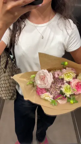 PARDON MAIS LA BEAUTÉ 